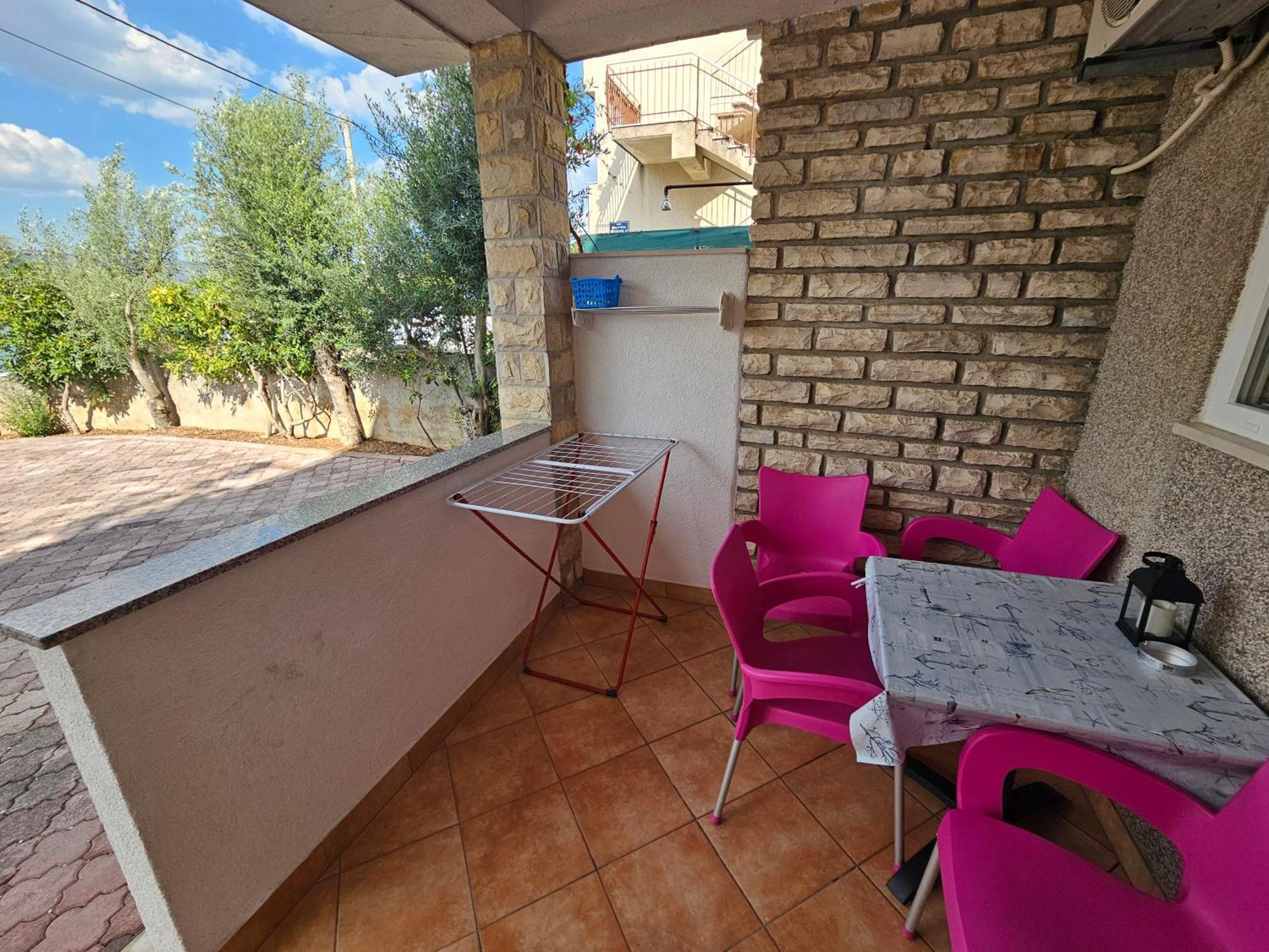 Apartment Nikica Трогир Екстериор снимка