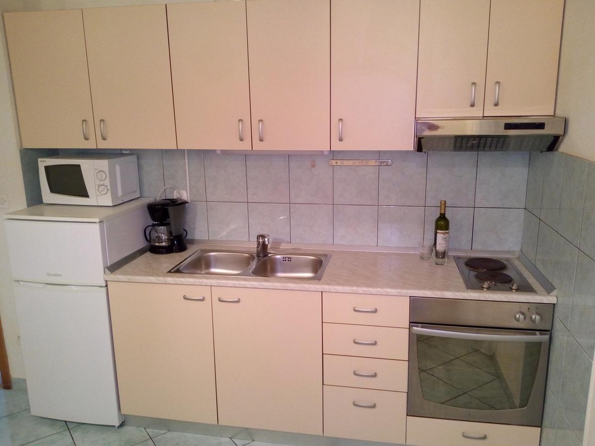 Apartment Nikica Трогир Екстериор снимка